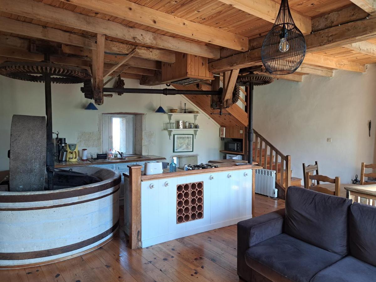 Le Moulin Etourneau - 3 Gites Avec 2 Piscines Champagnac  Buitenkant foto
